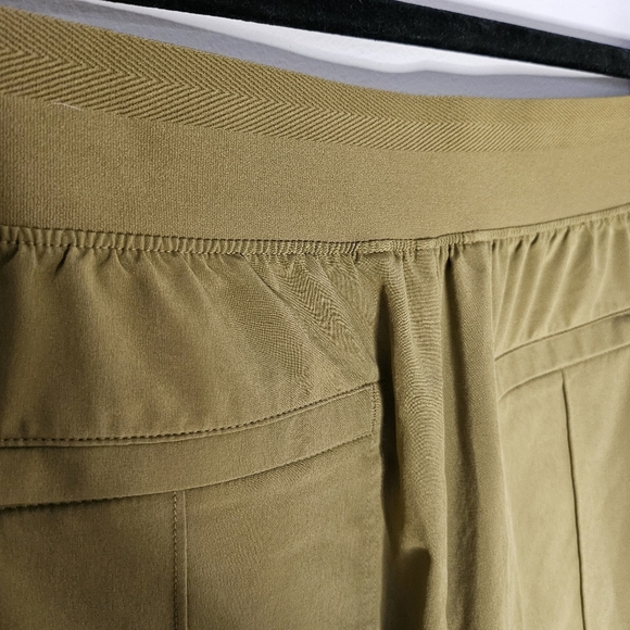 EUC Athleta Vienna Slim Pant Tapestry Gold Mustard - Picture 8 of 15